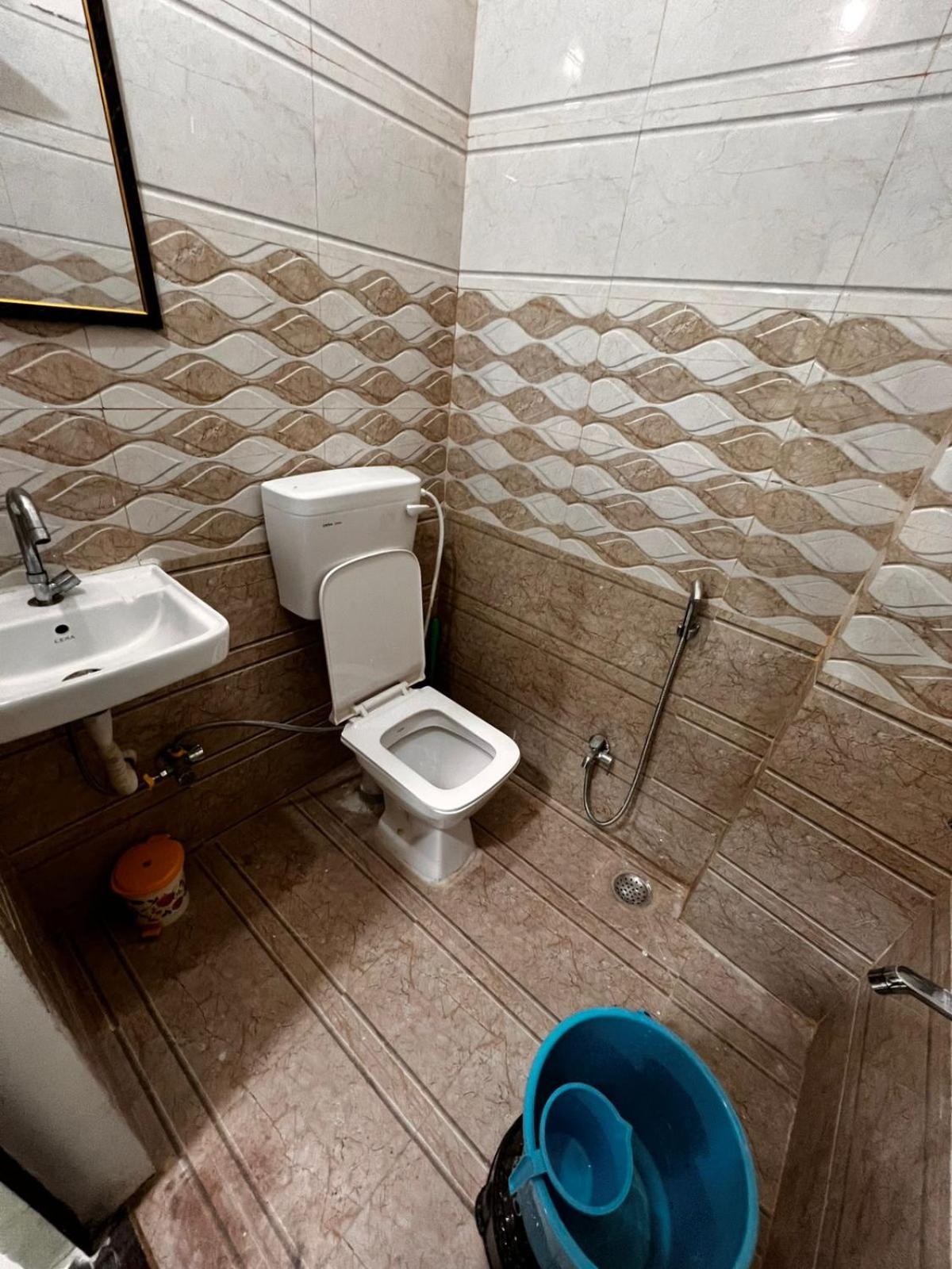 Отель Gulab Residency Варанаси Экстерьер фото